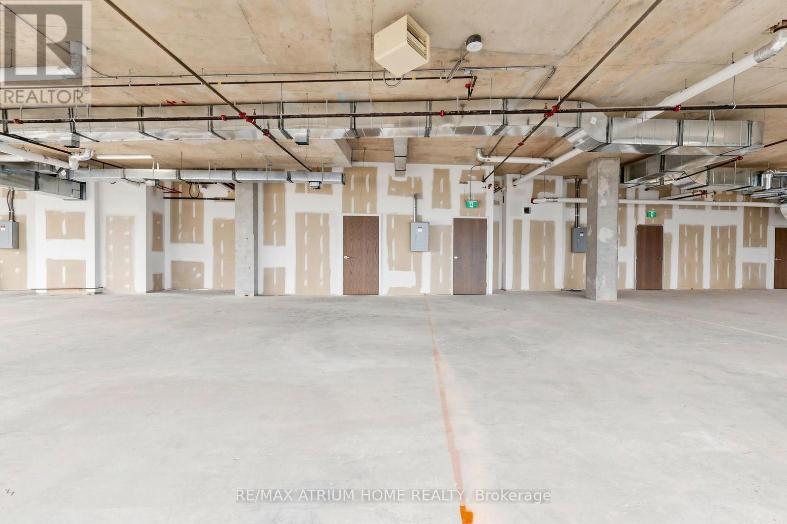 800-810 - 5801 Yonge Street Property Photo 40
