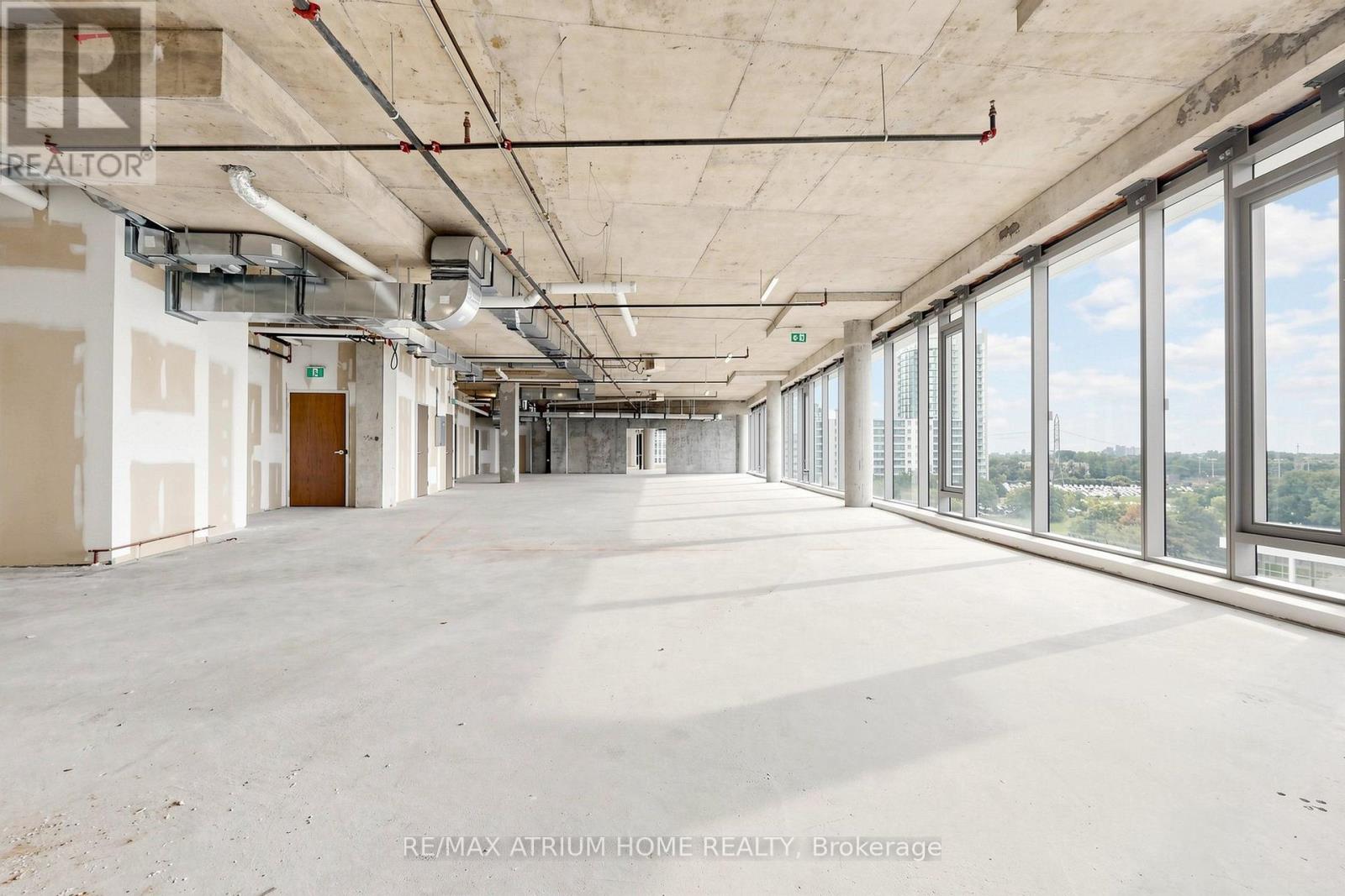 800-810 - 5801 Yonge Street Property Photo 43