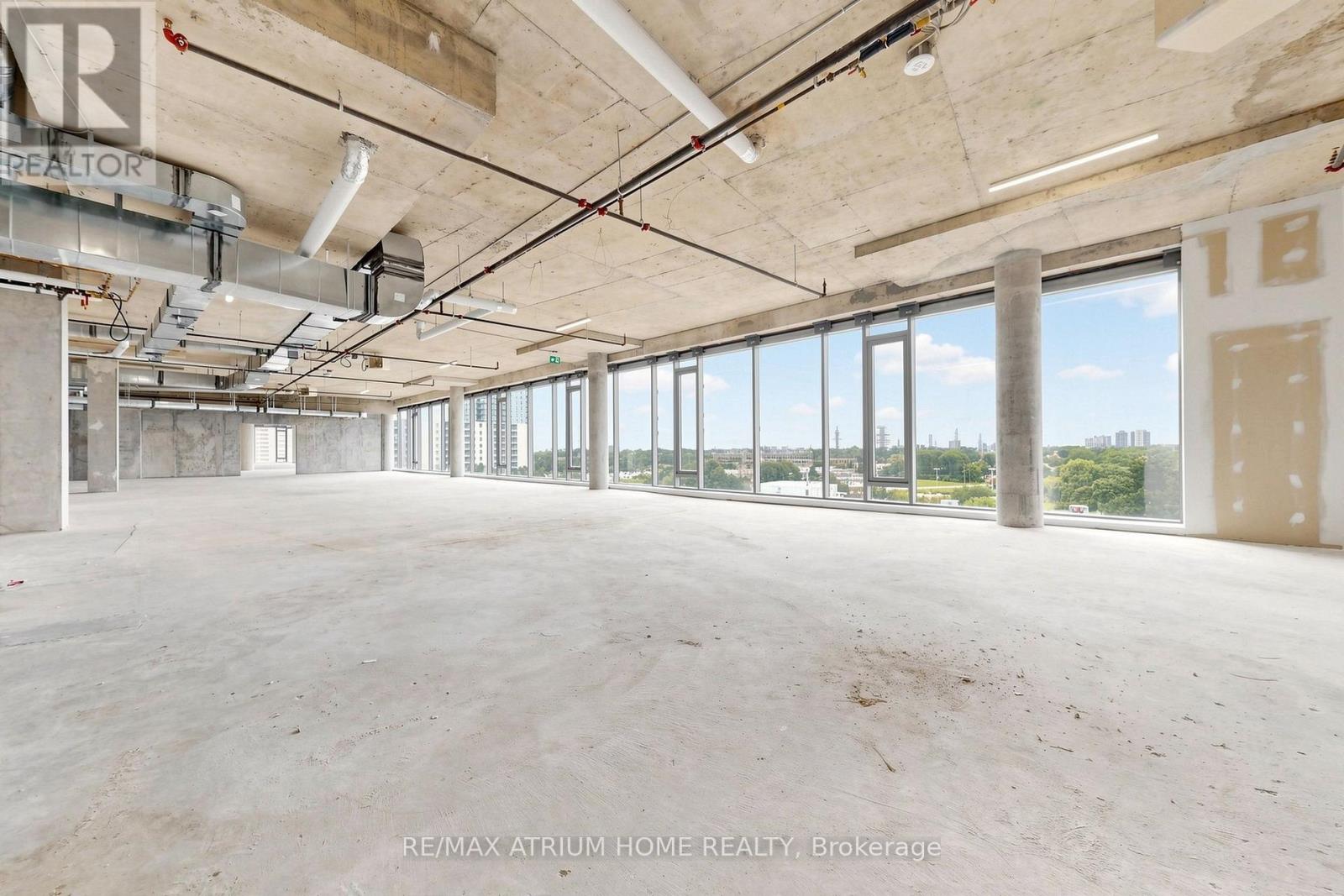 800-810 - 5801 Yonge Street Property Photo 44