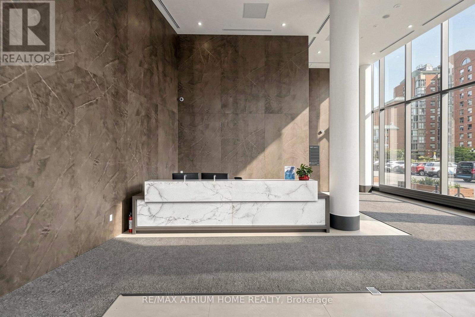 800 - 5801 Yonge Street Property Photo 2