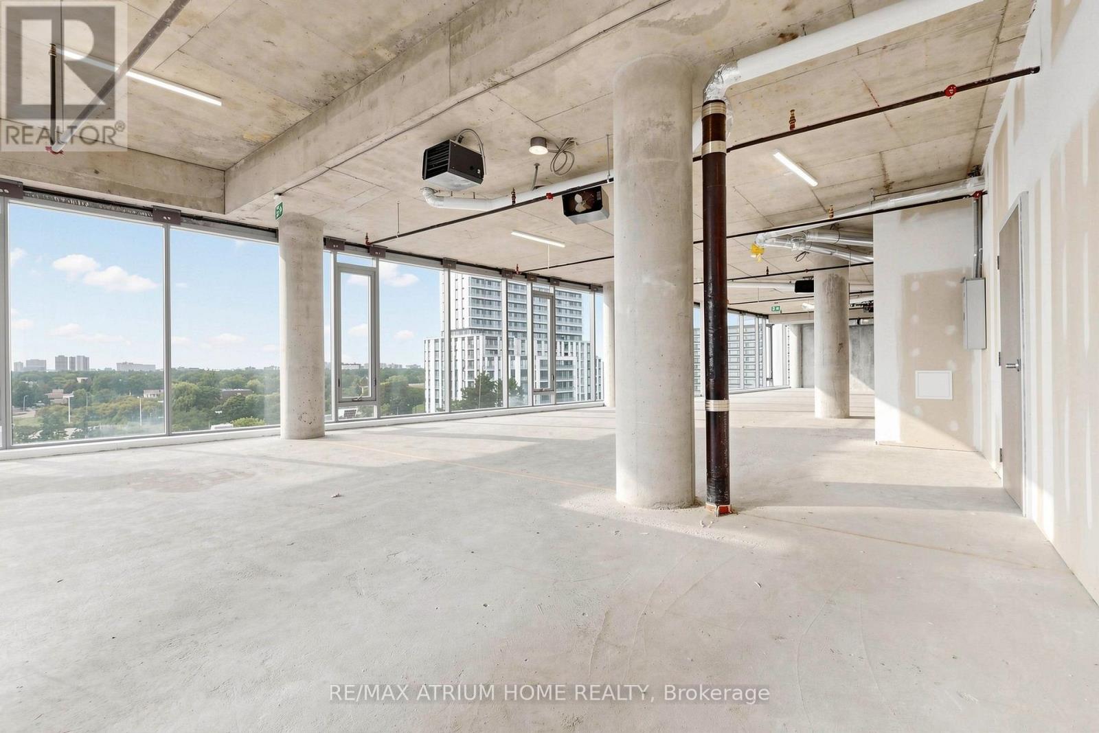 800 - 5801 Yonge Street Property Photo 4