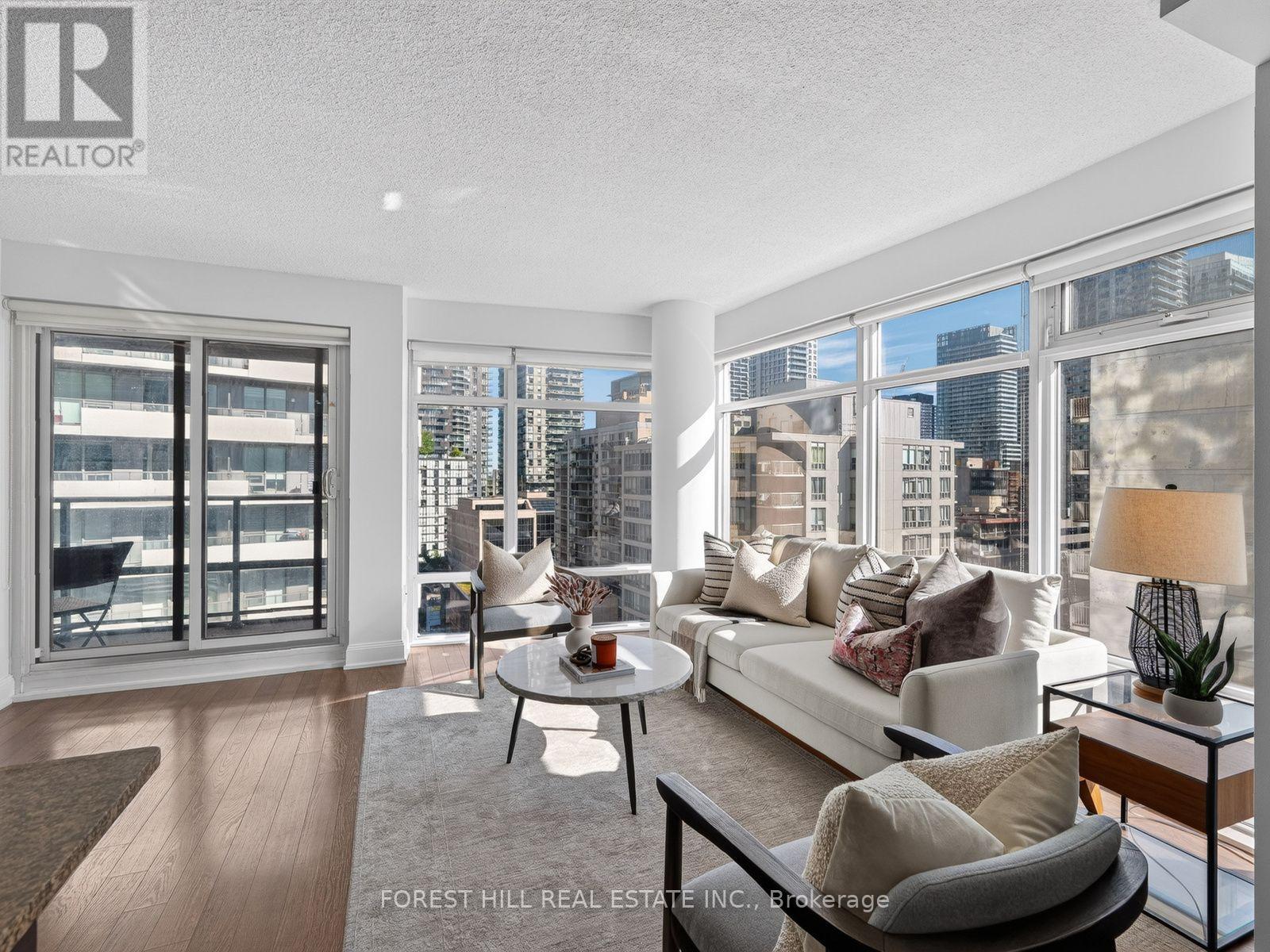 1611 - 2191 Yonge Street Property Photo 6
