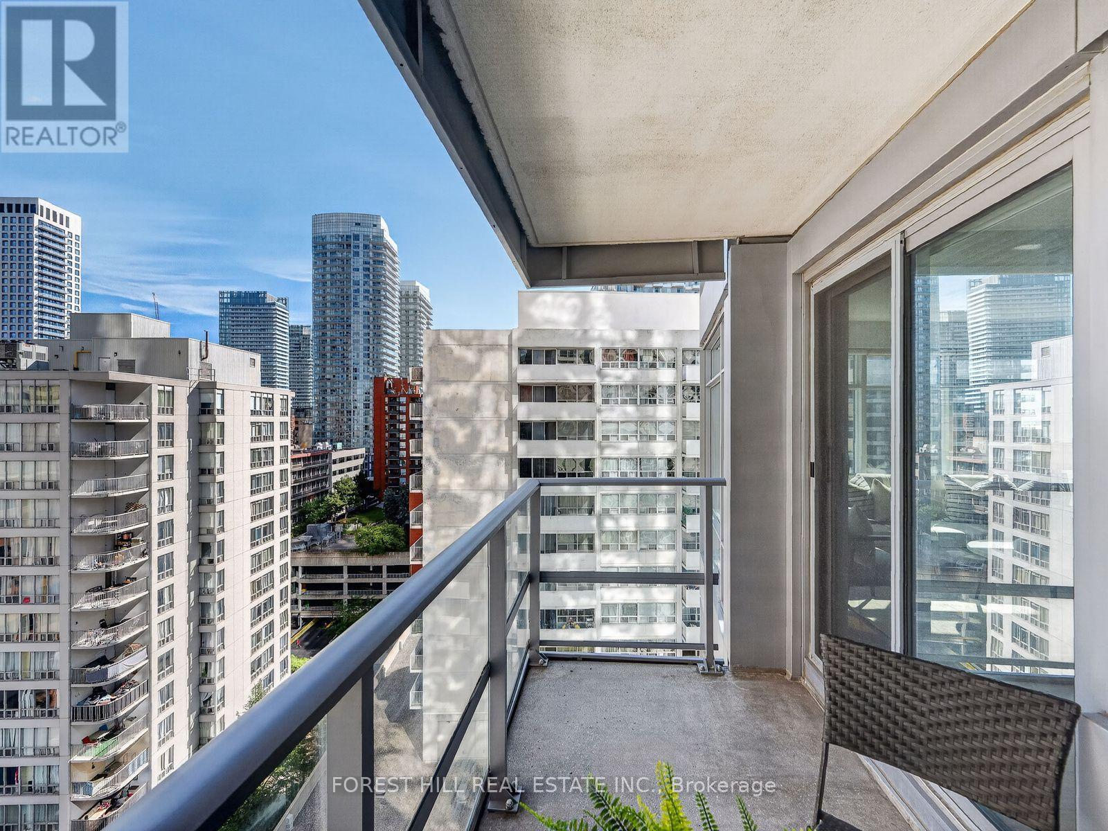 1611 - 2191 Yonge Street Property Photo 16