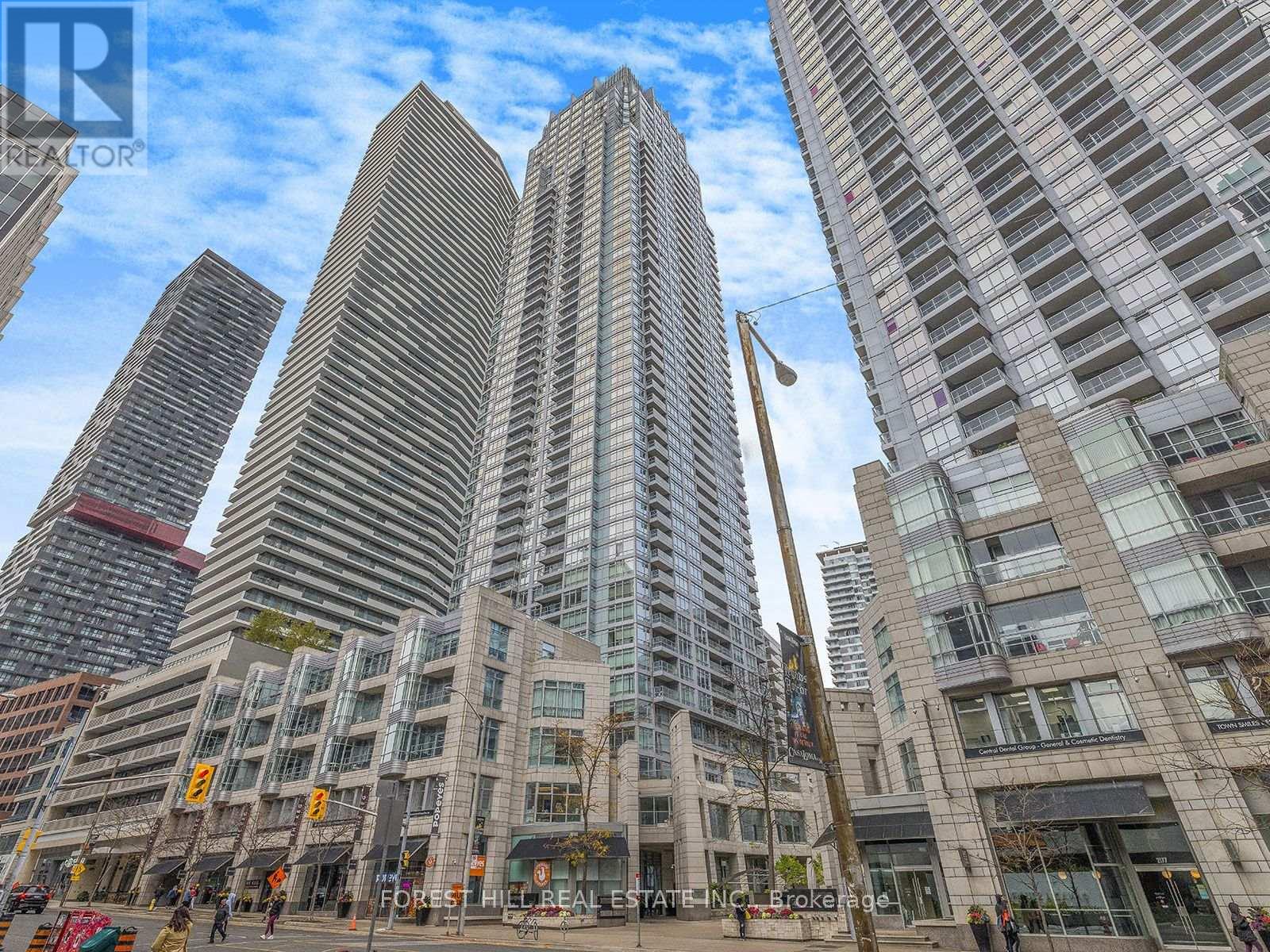 1611 - 2191 Yonge Street Property Photo 18