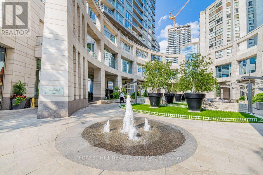 1611 - 2191 Yonge Street Property Photo 26