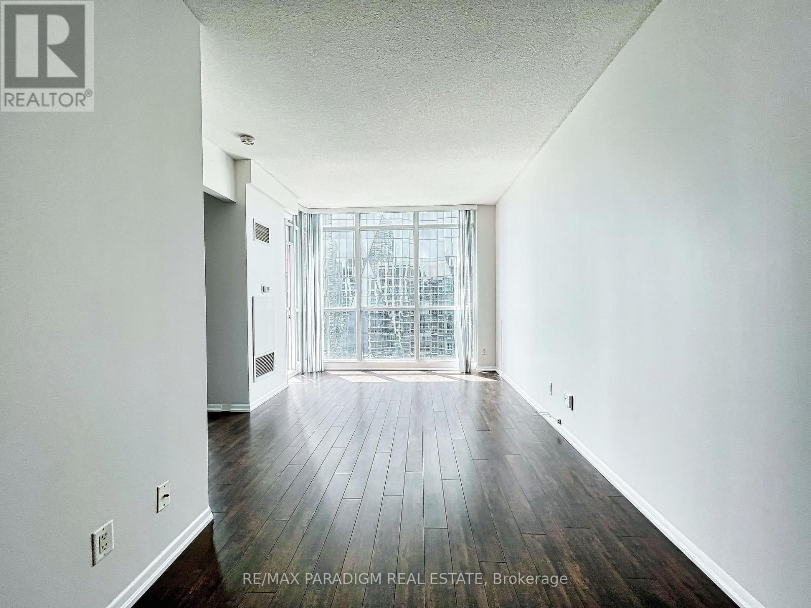 3713 - 18 Yonge Street Property Photo 12
