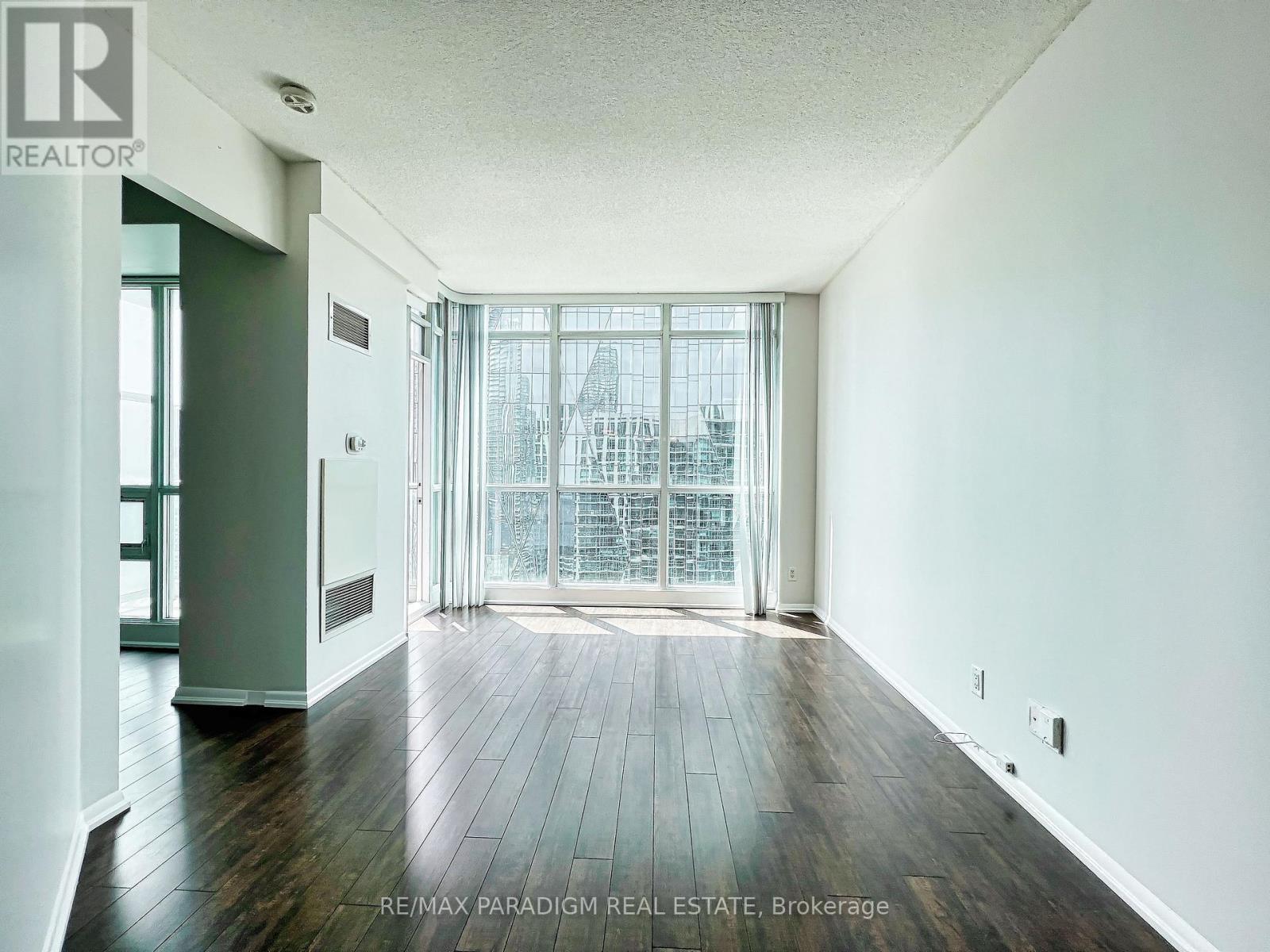 3713 - 18 Yonge Street Property Photo 13