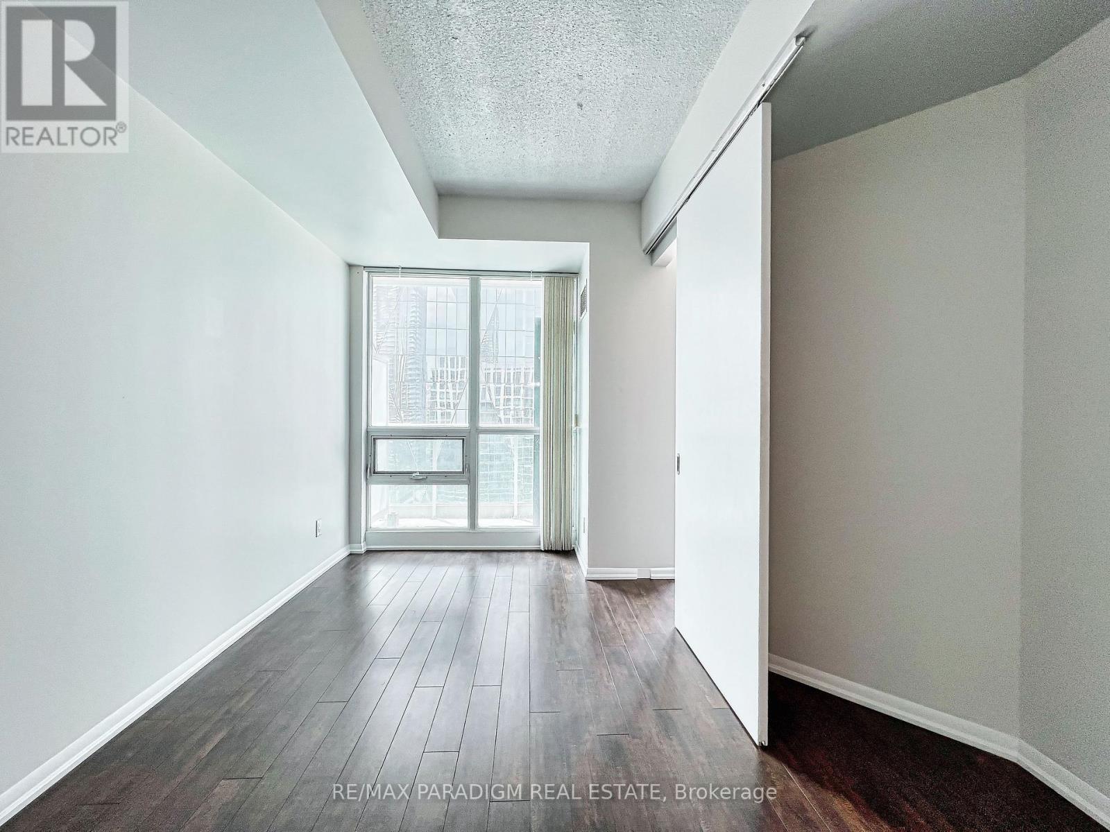 3713 - 18 Yonge Street Property Photo 25