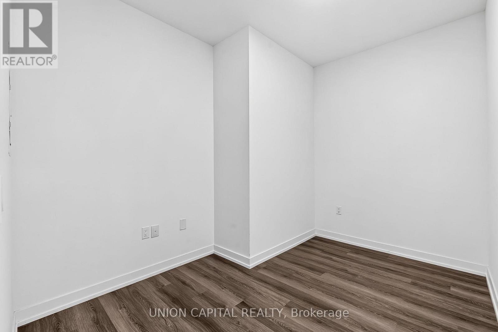 909 - 138 Downes Street Property Photo 13