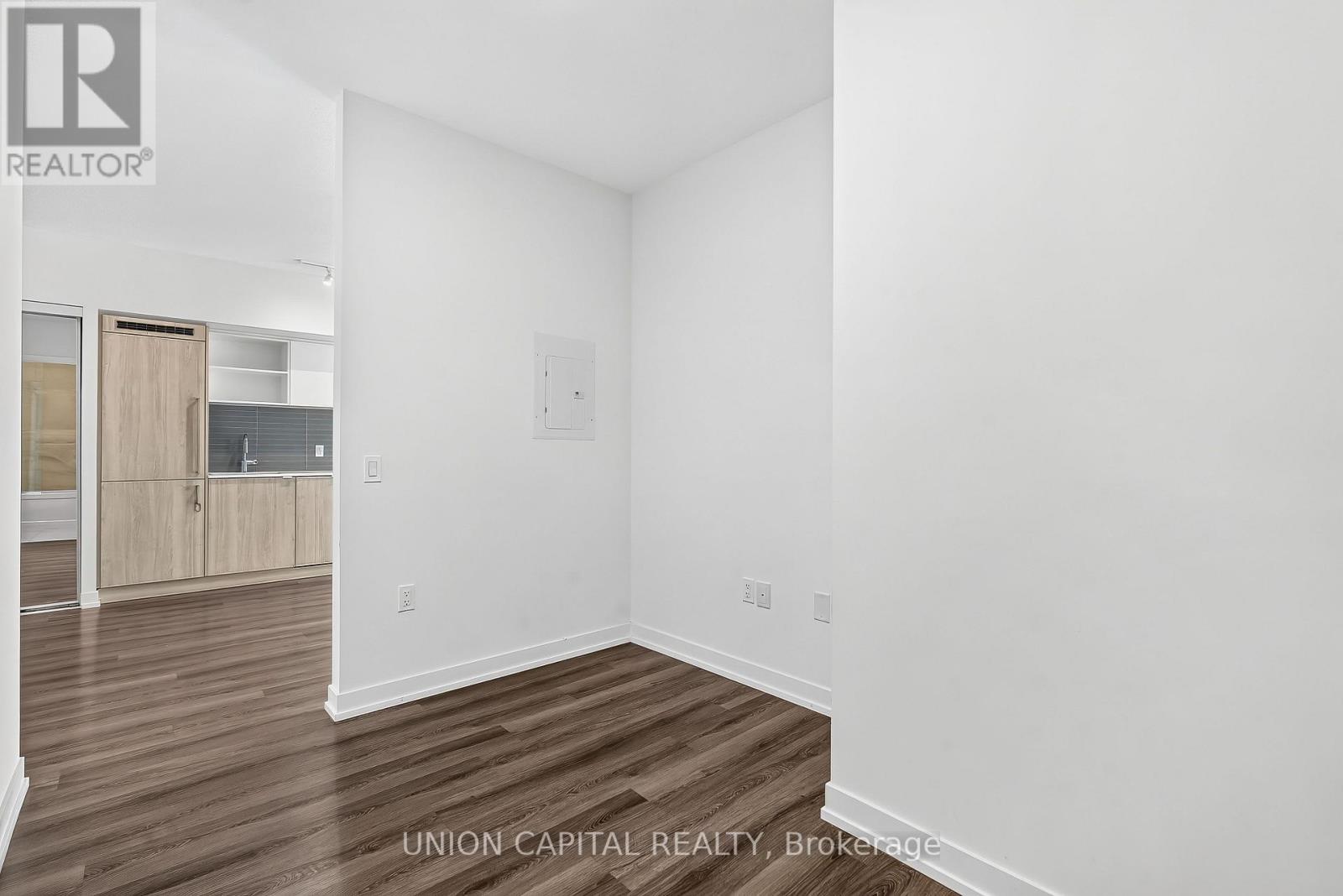 909 - 138 Downes Street Property Photo 14