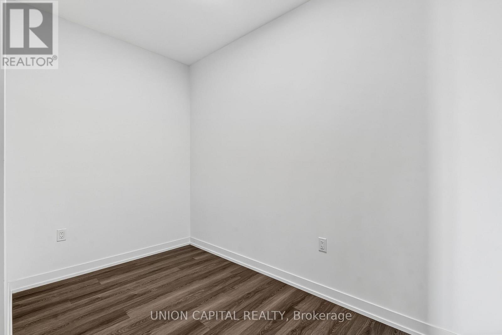 909 - 138 Downes Street Property Photo 15