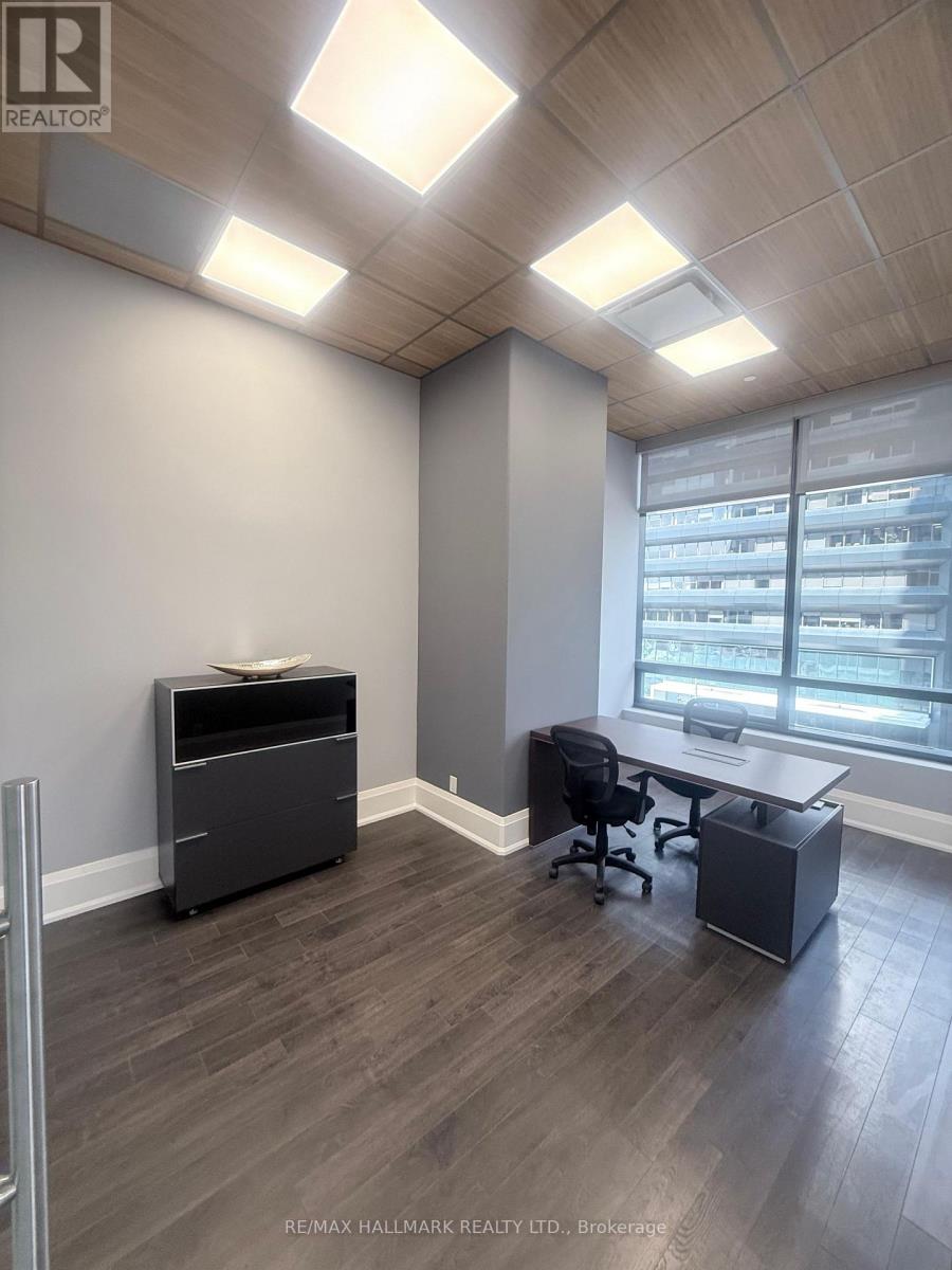 4789 Yonge Street Property Photo 7