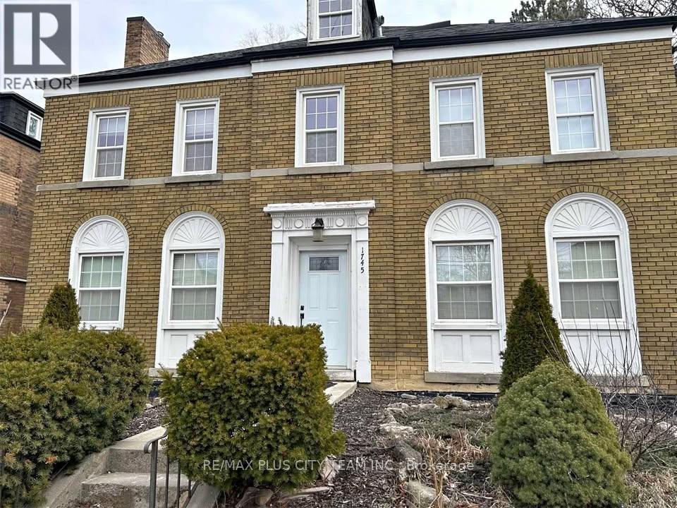 3 - 1745 Bathurst Street Property Photo 1