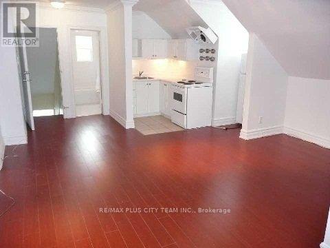 3 - 1745 Bathurst Street Property Photo 3