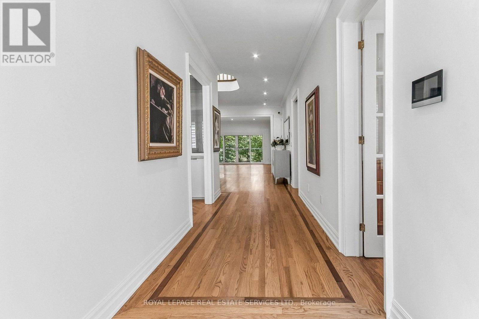 42 Rykert Crescent Property Photo 2