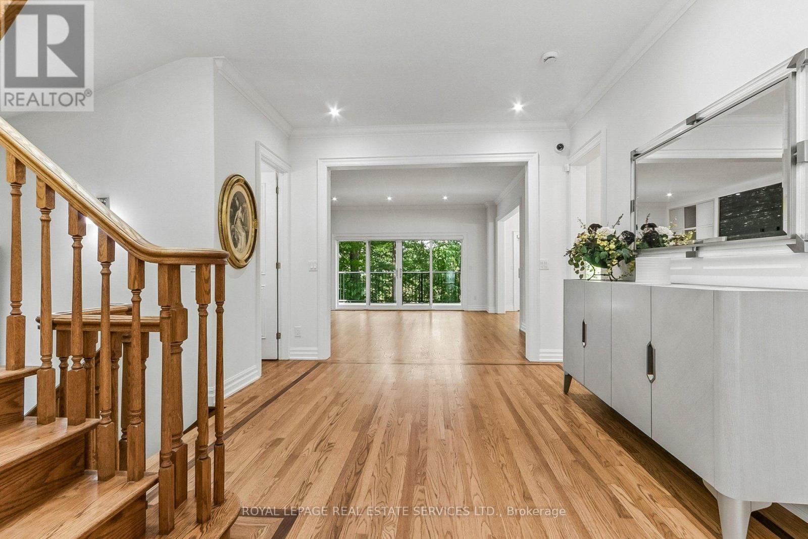 42 Rykert Crescent Property Photo 3