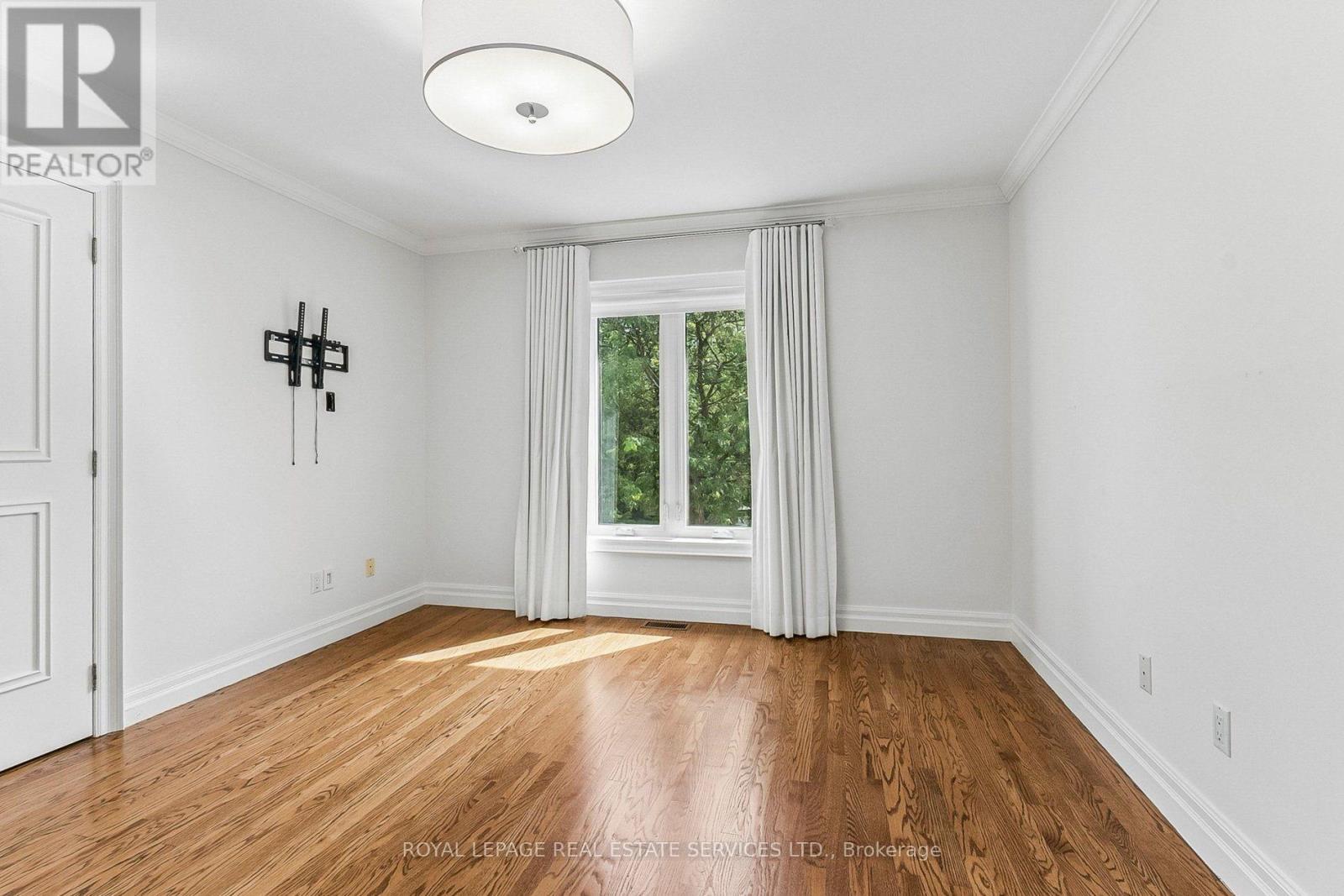 42 Rykert Crescent Property Photo 33