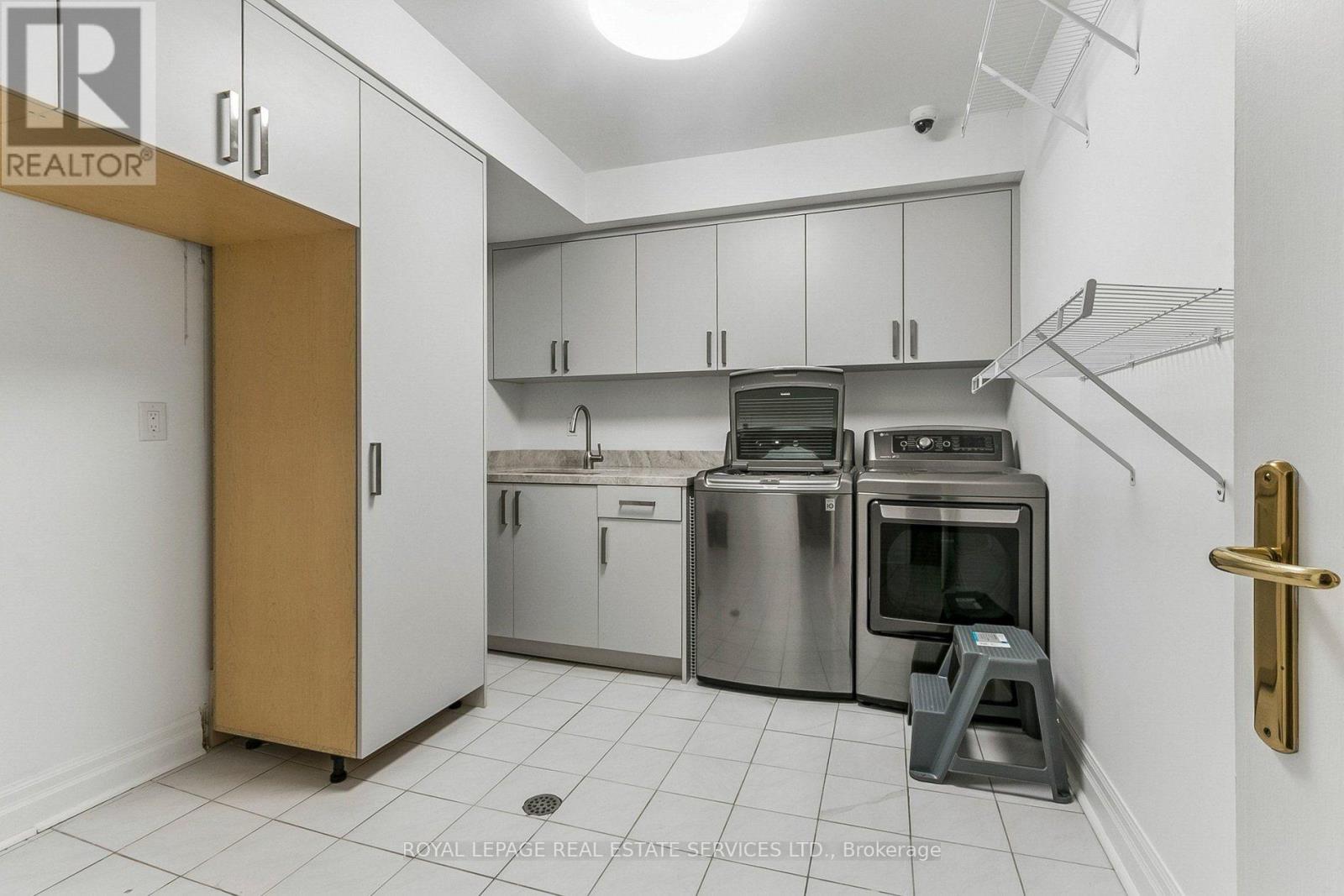 42 Rykert Crescent Property Photo 41