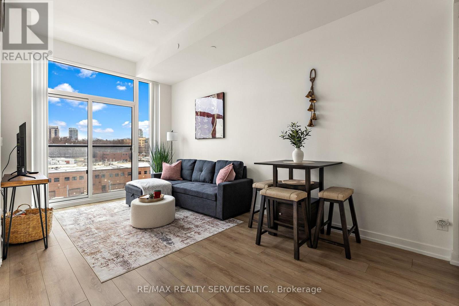 708 - 500 DUPONT STREET Property Photo 1