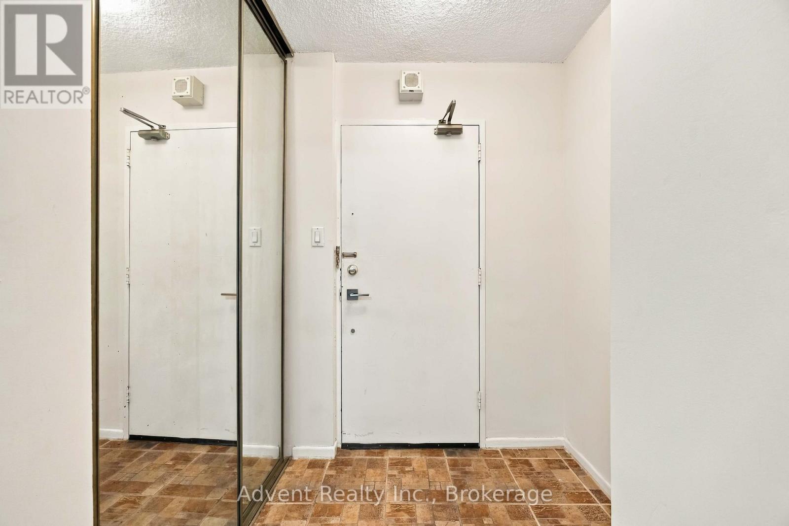 1805 - 5 Old Sheppard Avenue Property Photo 5