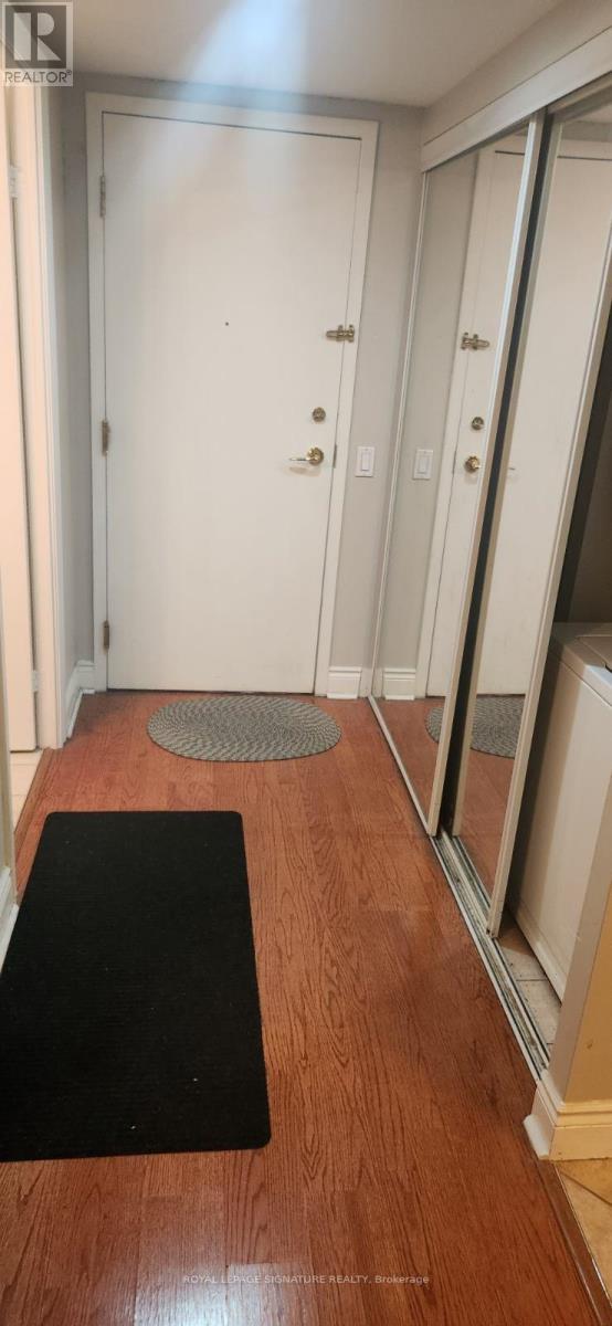 2010 - 5 Northtown Way Property Photo 2