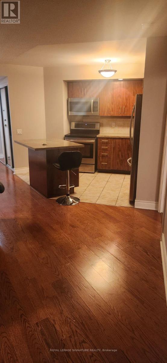 2010 - 5 Northtown Way Property Photo 4