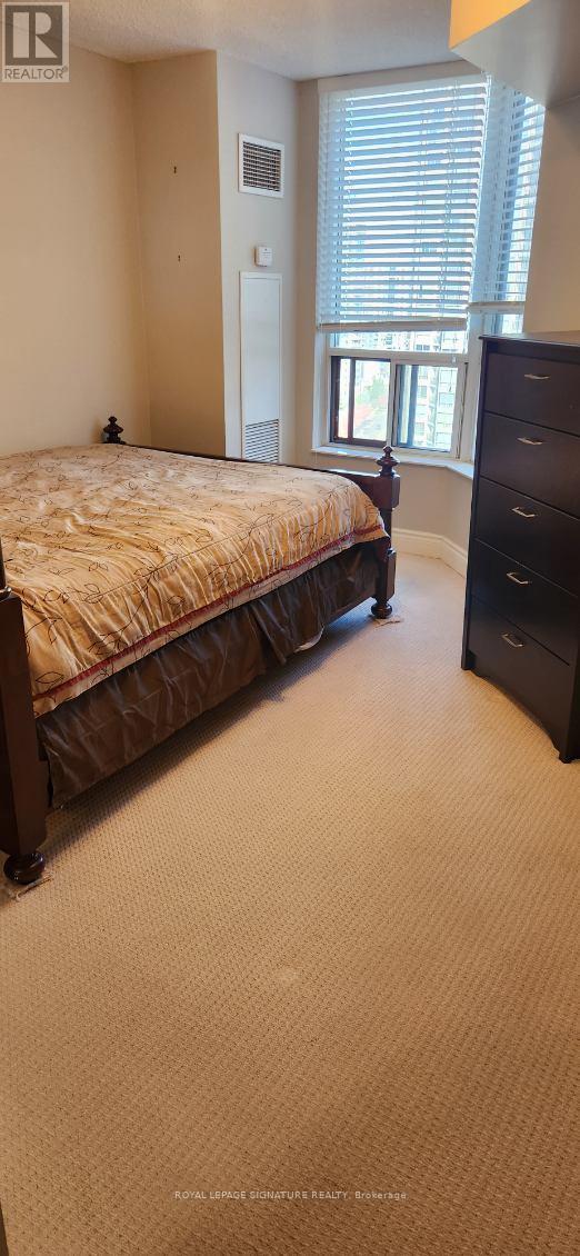 2010 - 5 Northtown Way Property Photo 9