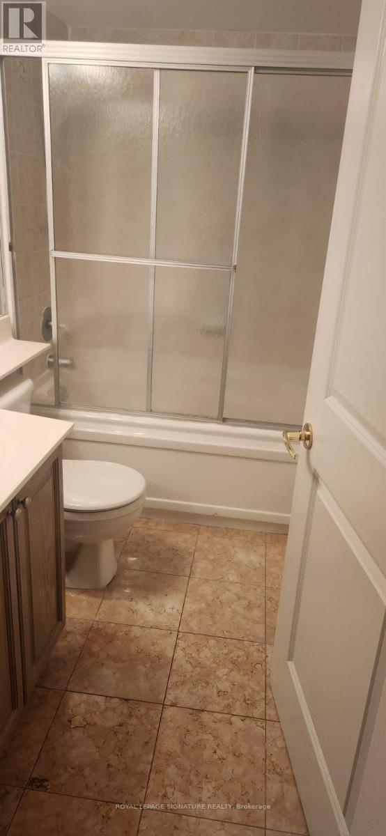 2010 - 5 Northtown Way Property Photo 10