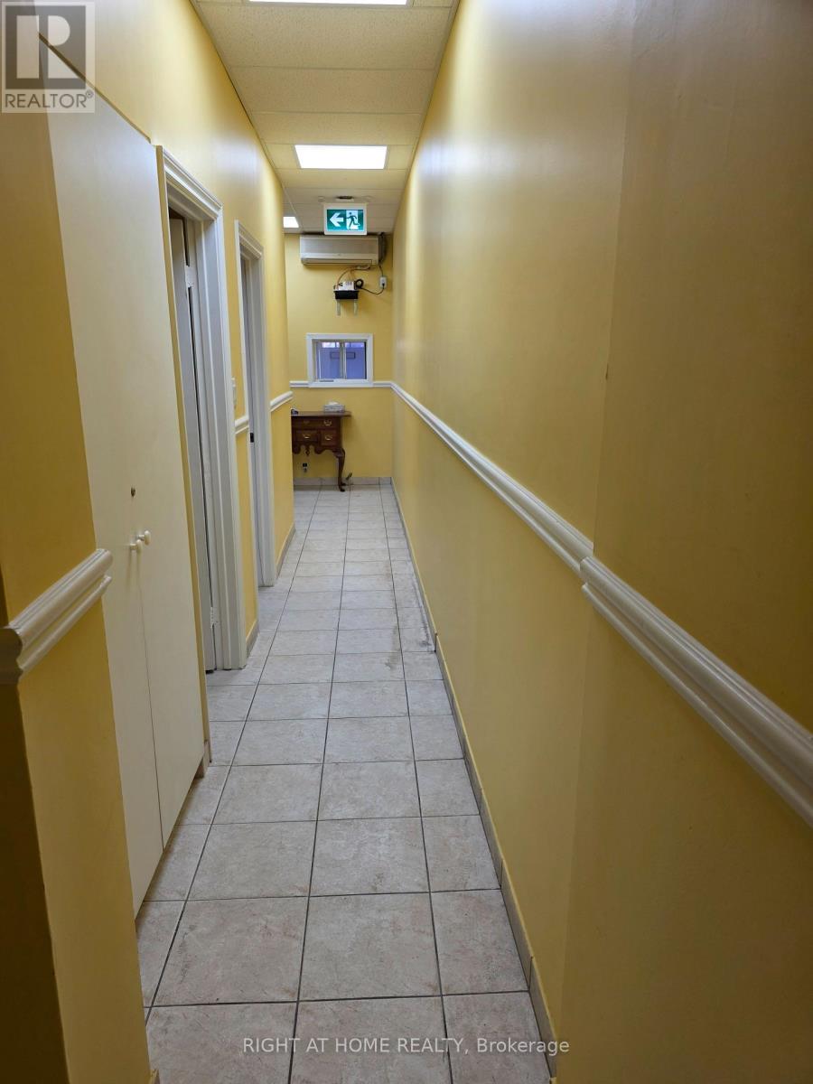 852 Bathurst Street Property Photo 8