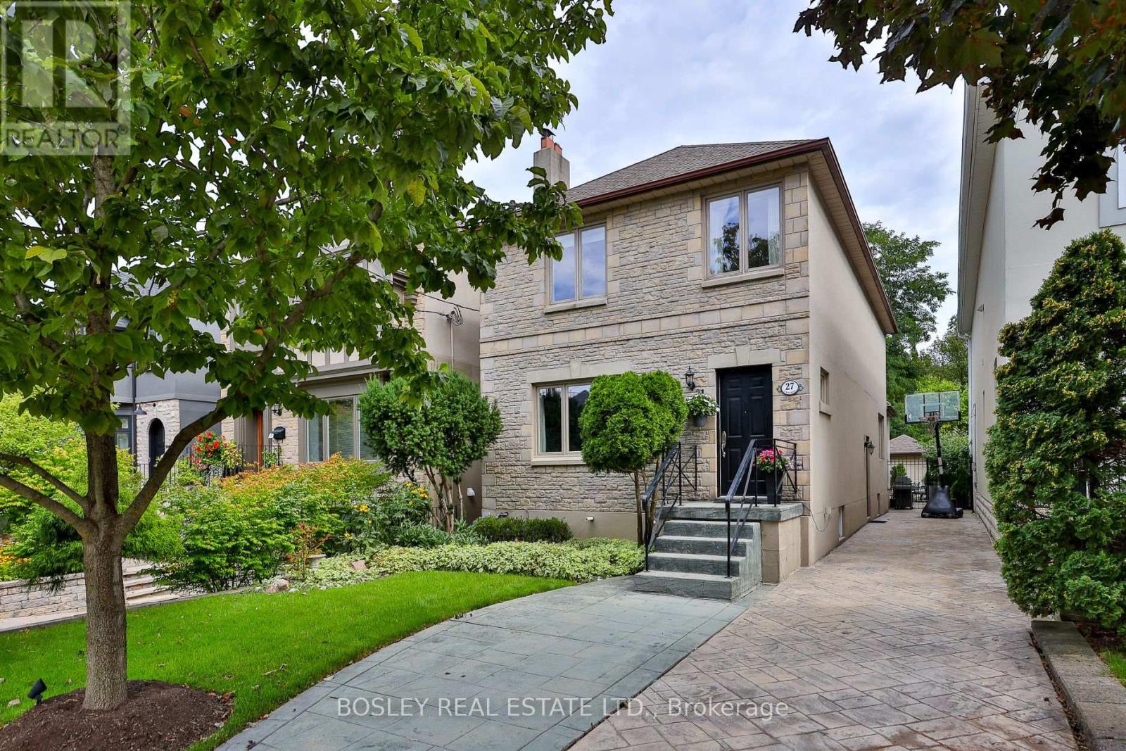 27 Cameron Crescent Property Photo 1