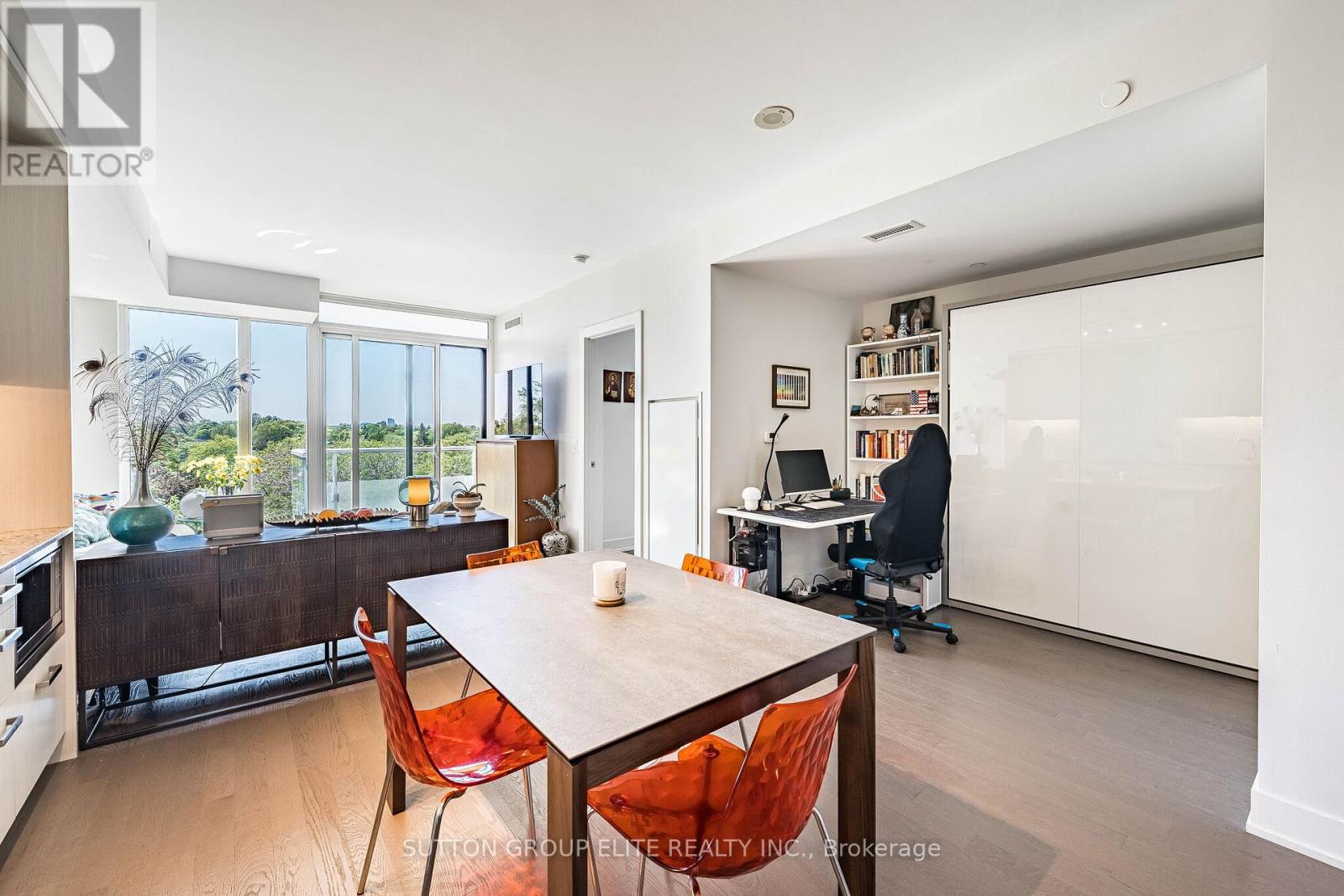 814 - 3018 Yonge Street Property Photo 12