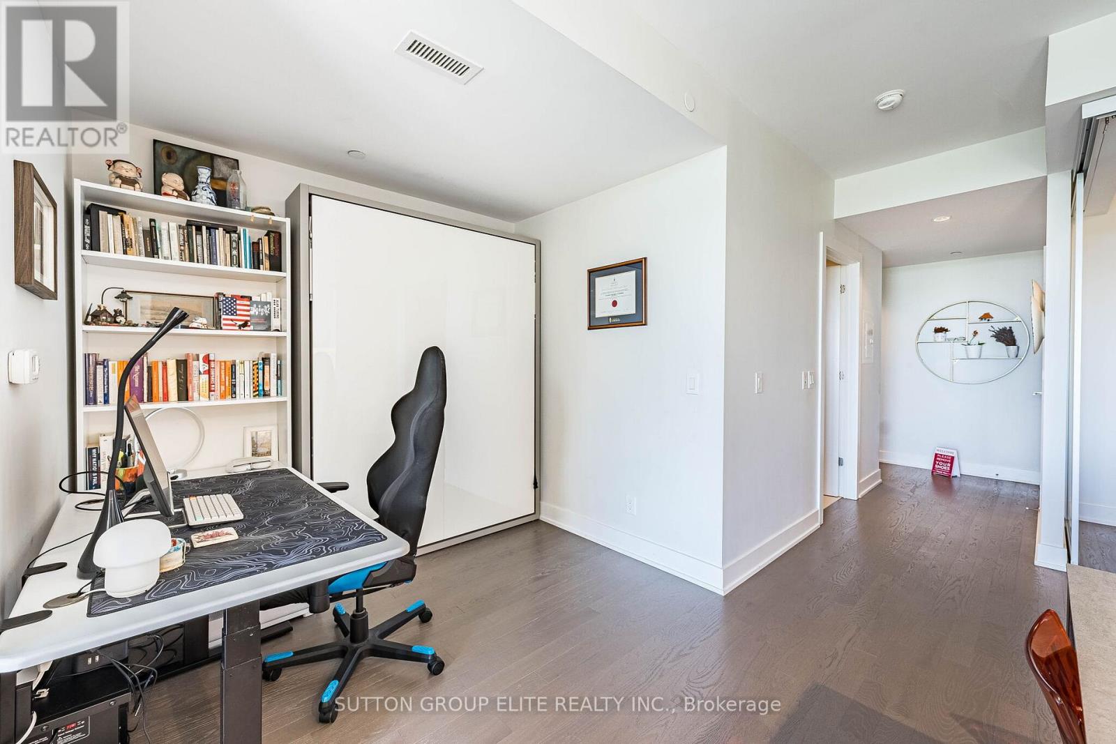 814 - 3018 Yonge Street Property Photo 15