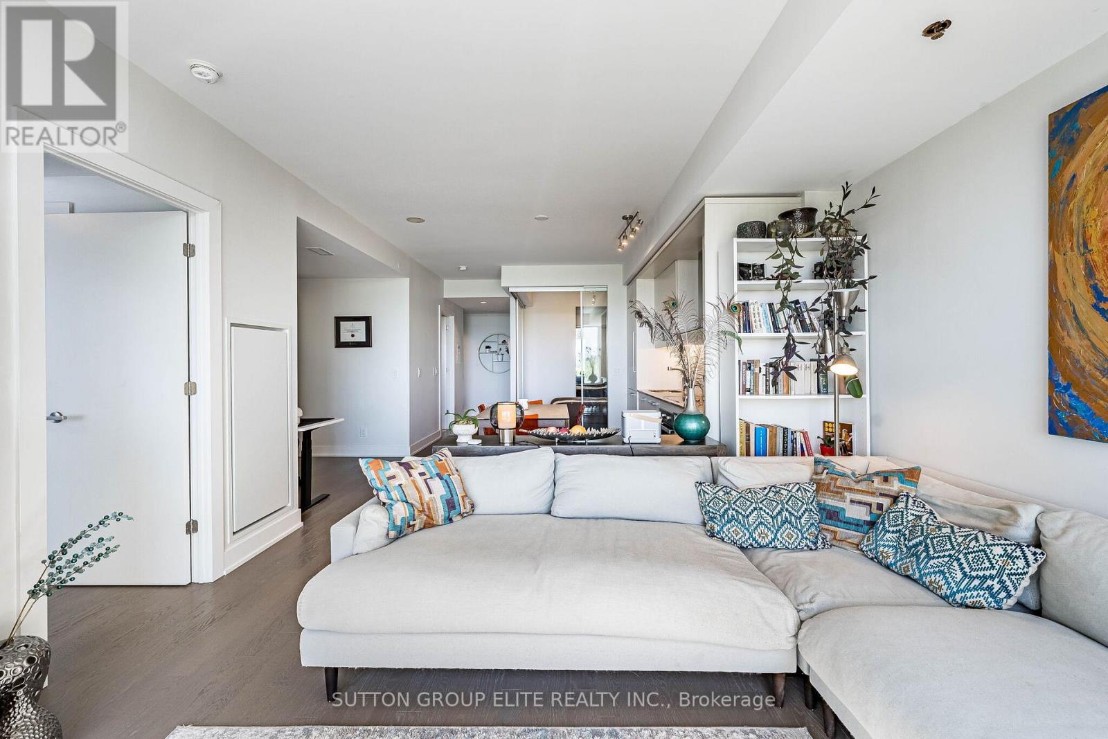 814 - 3018 Yonge Street Property Photo 20