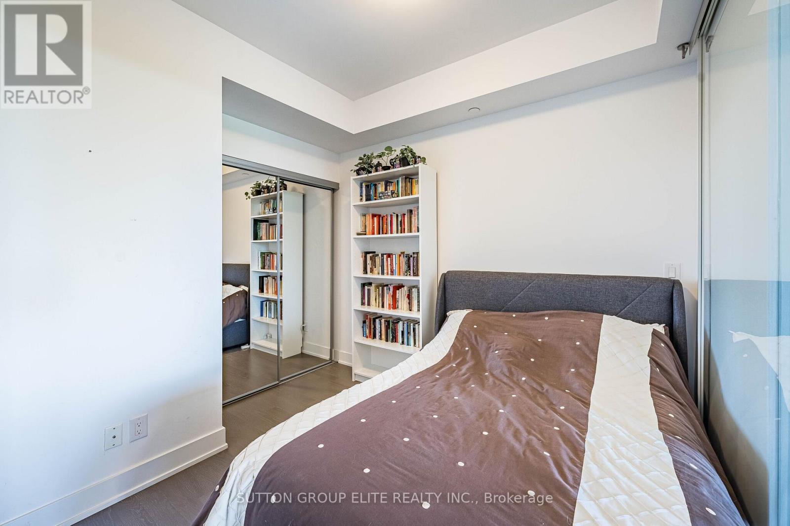 814 - 3018 Yonge Street Property Photo 22