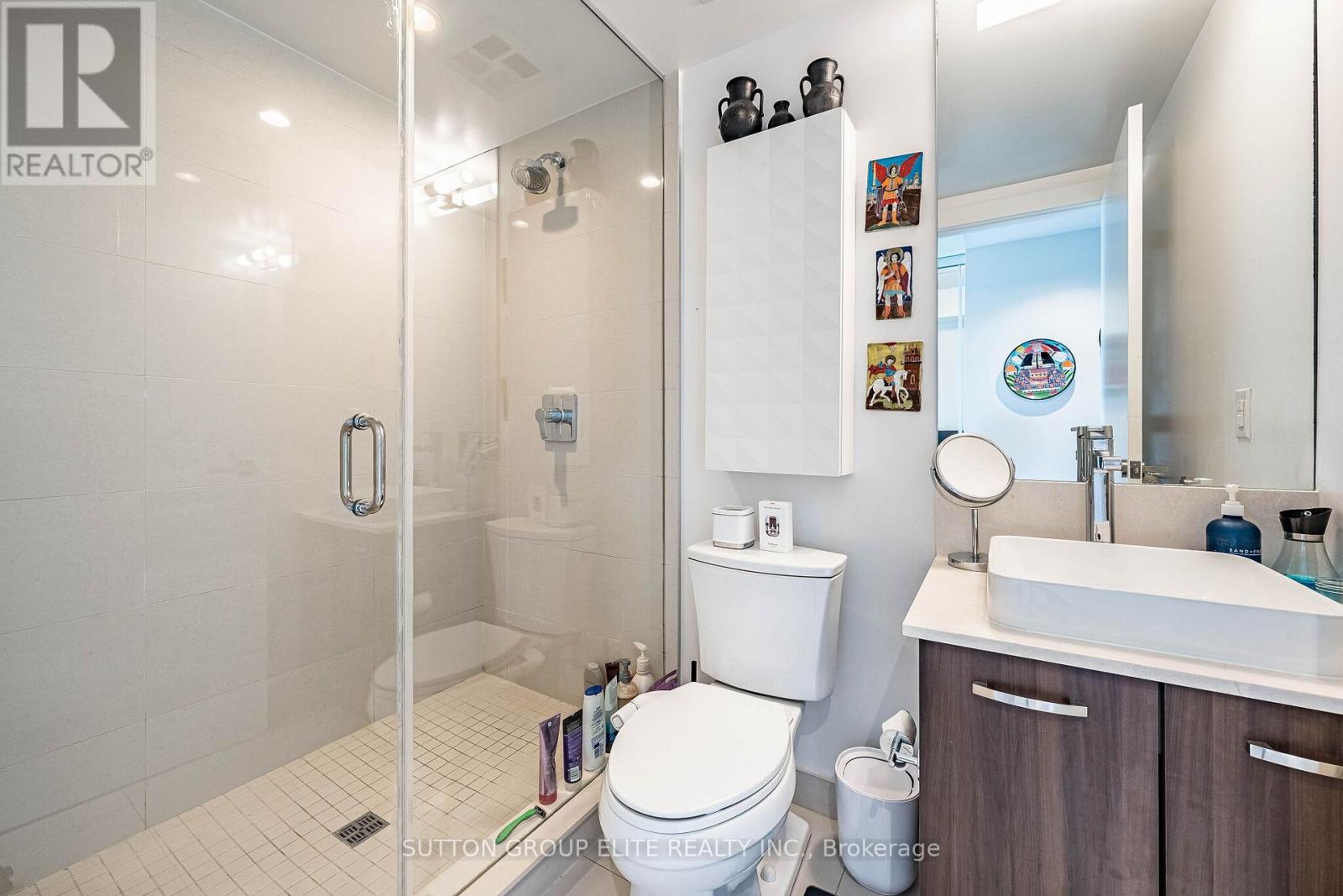 814 - 3018 Yonge Street Property Photo 24