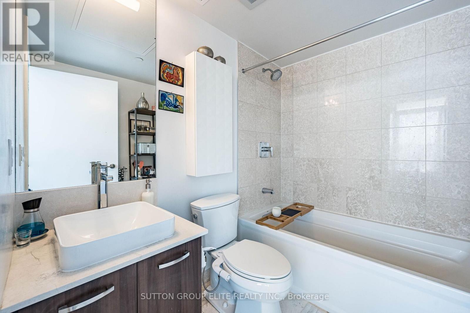 814 - 3018 Yonge Street Property Photo 29