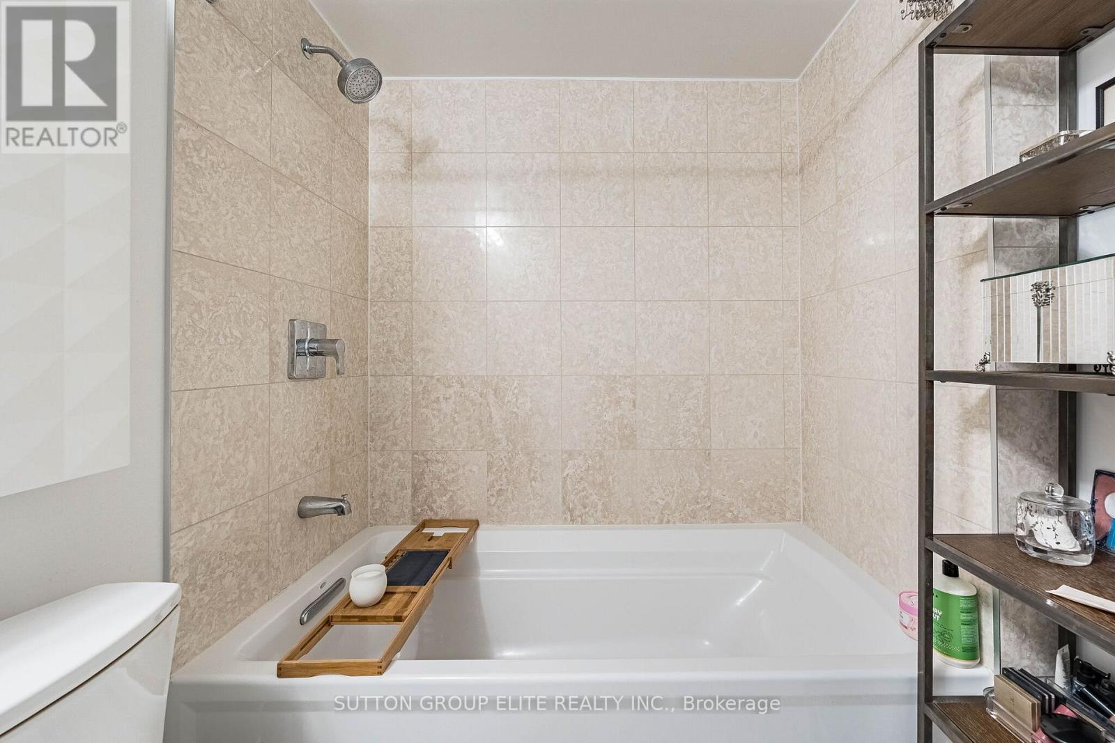 814 - 3018 Yonge Street Property Photo 30