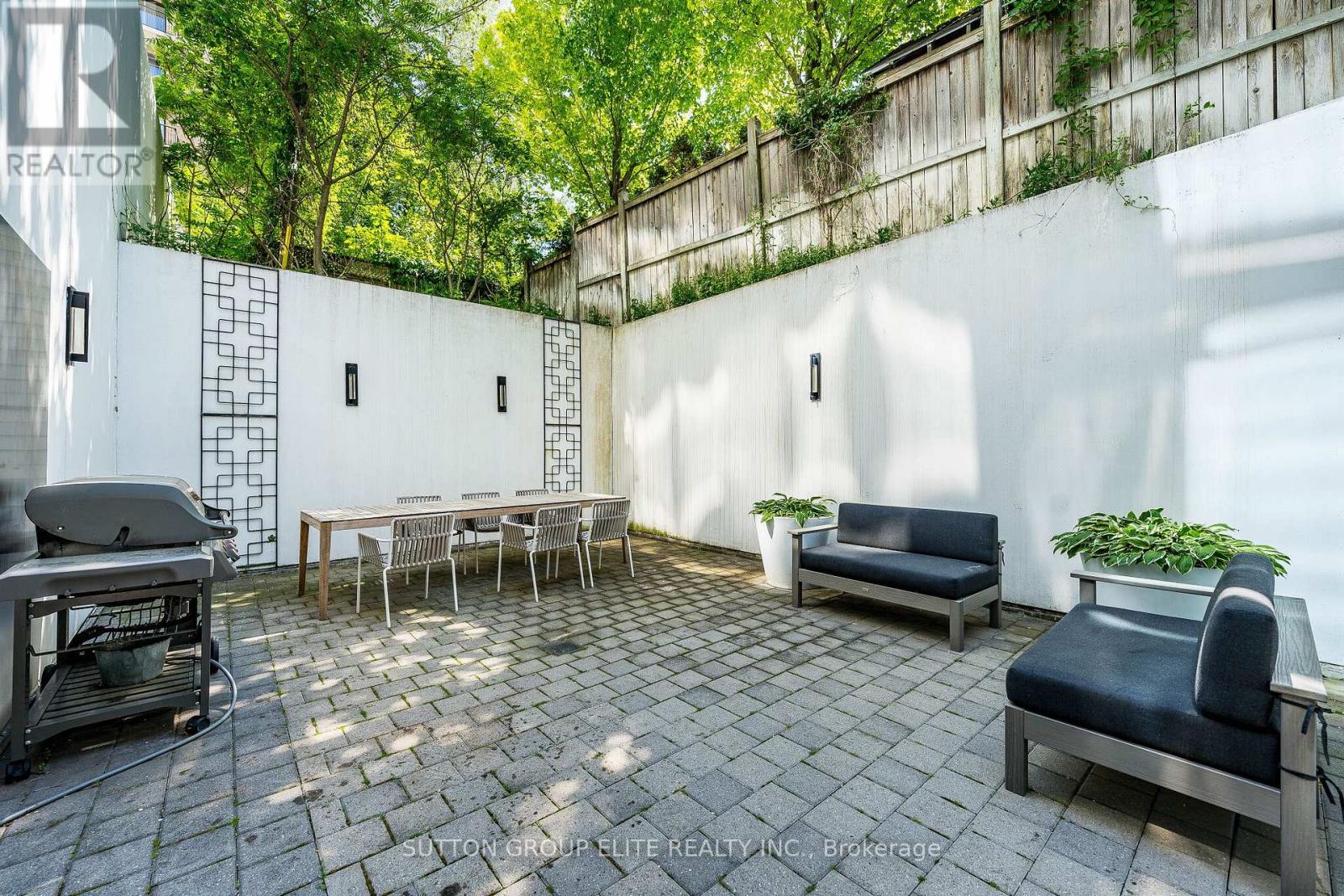 814 - 3018 Yonge Street Property Photo 47