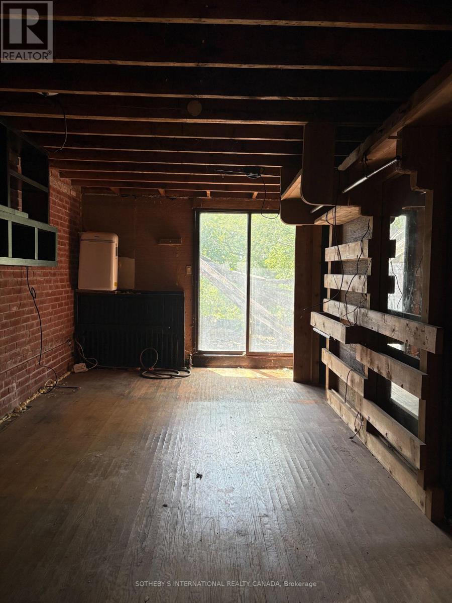 278 Avenue Road Property Photo 4