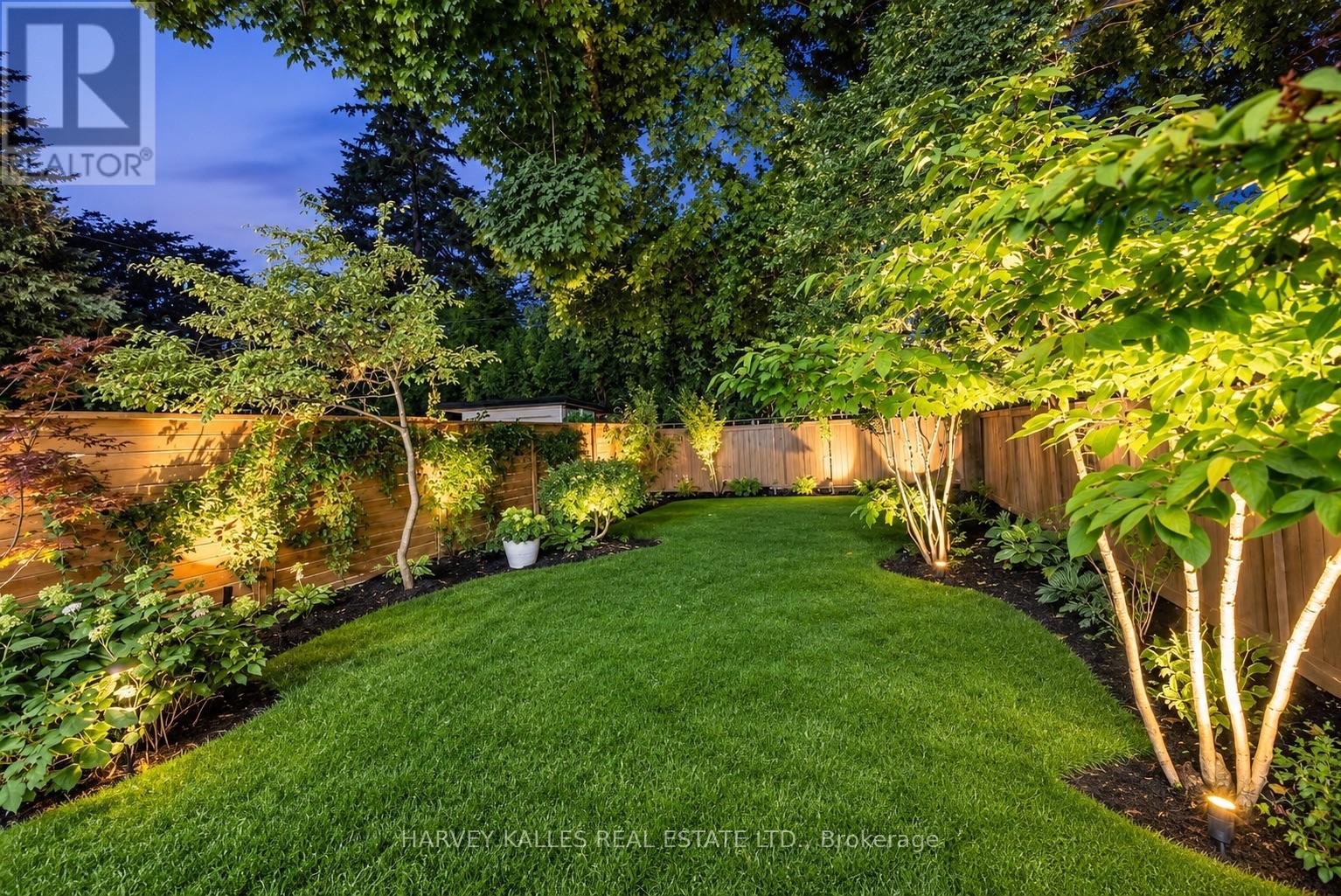 194 Sheldrake Boulevard Property Photo 3