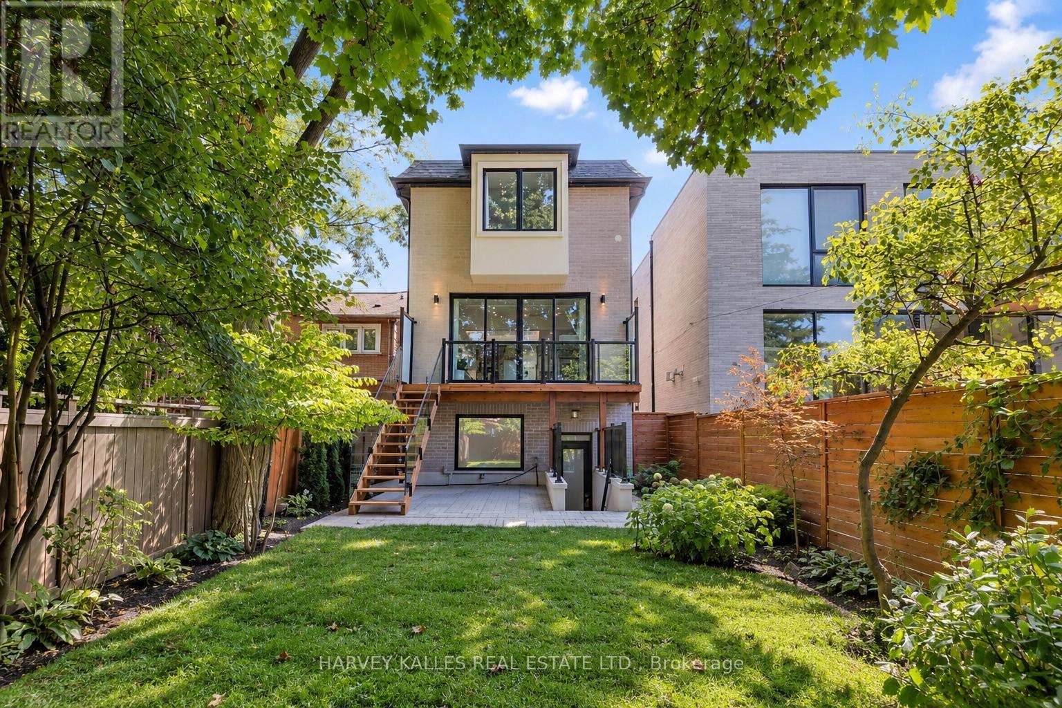194 Sheldrake Boulevard Property Photo 12