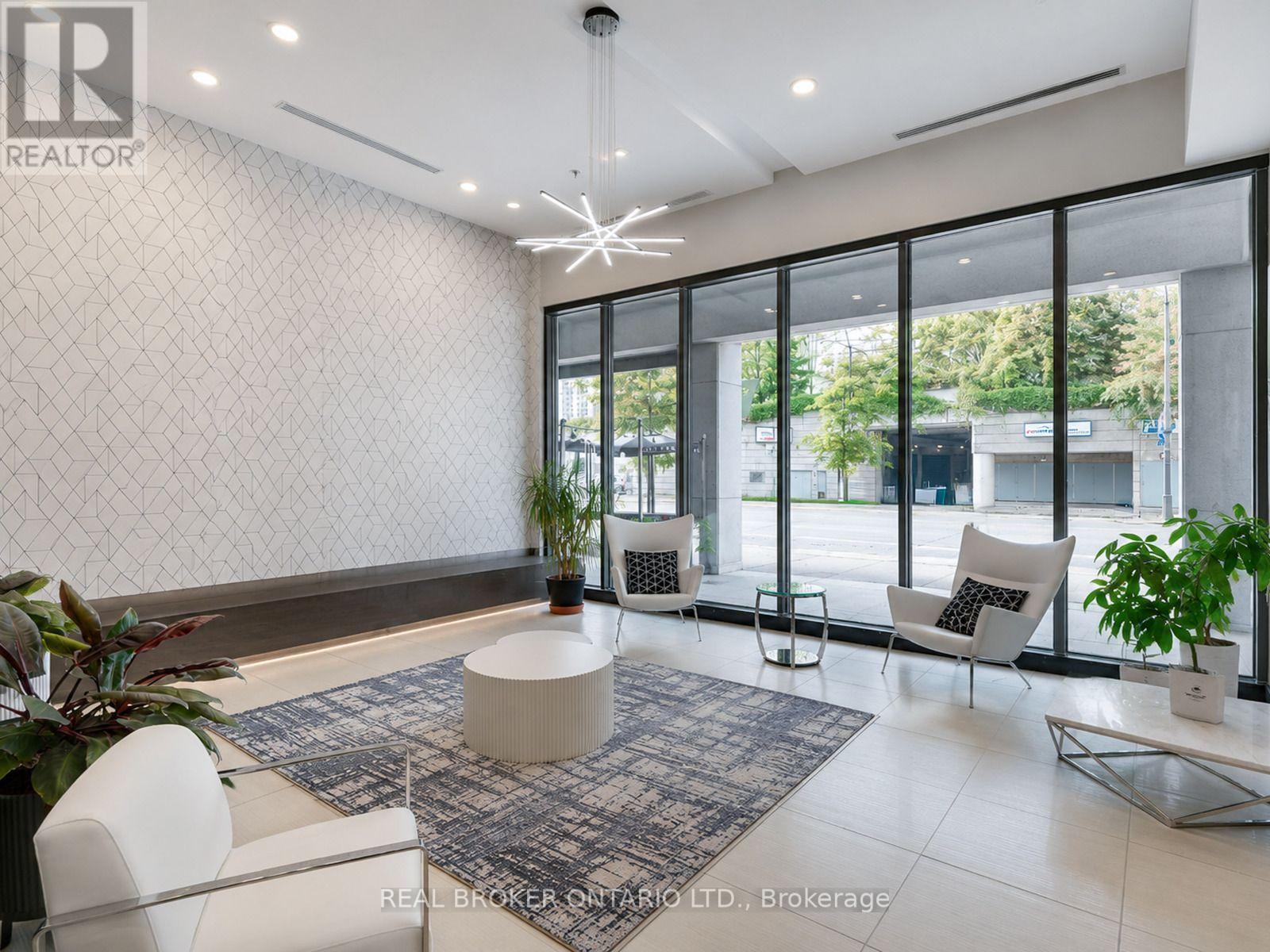 1717 - 25 Lower Simcoe Street Property Photo 26