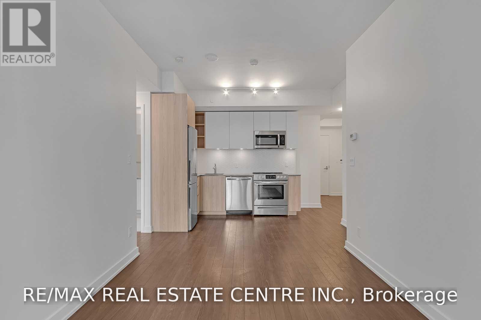 706 - 30 Ordnance Street Property Photo 1
