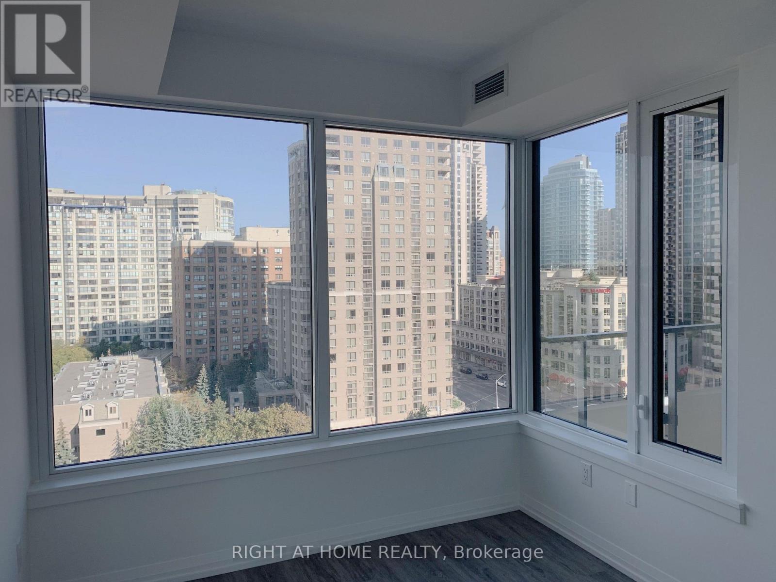 1612 - 75 Canterbury Place Property Photo 17