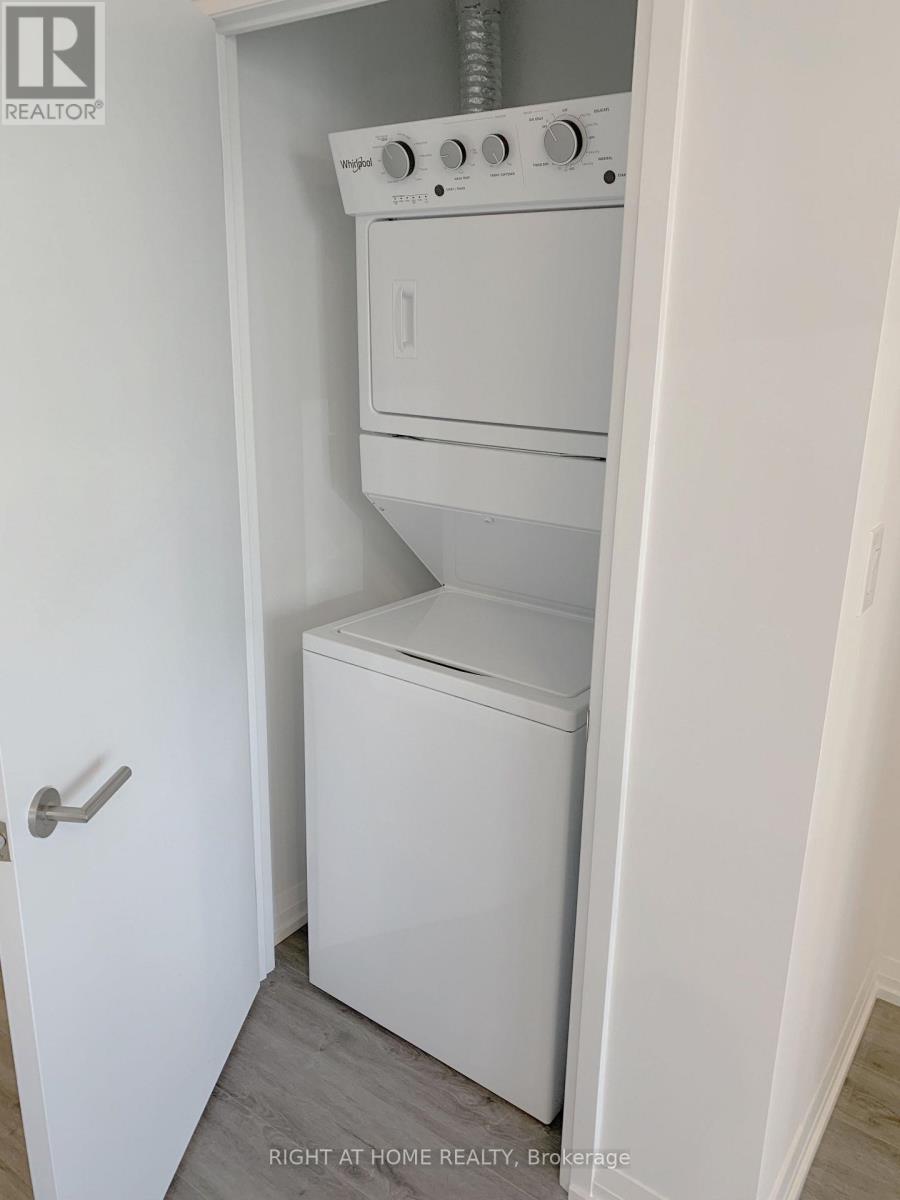 1612 - 75 Canterbury Place Property Photo 19