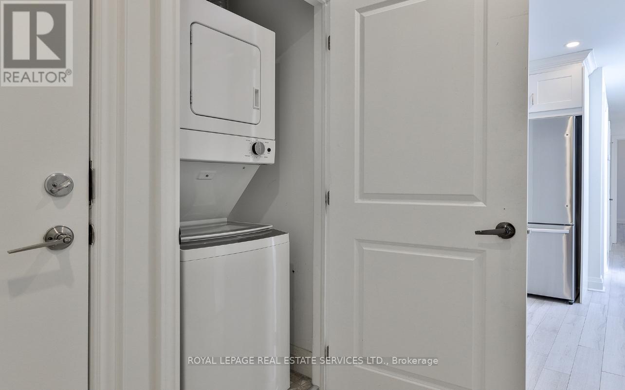 995 Bloor Street W Property Photo 4