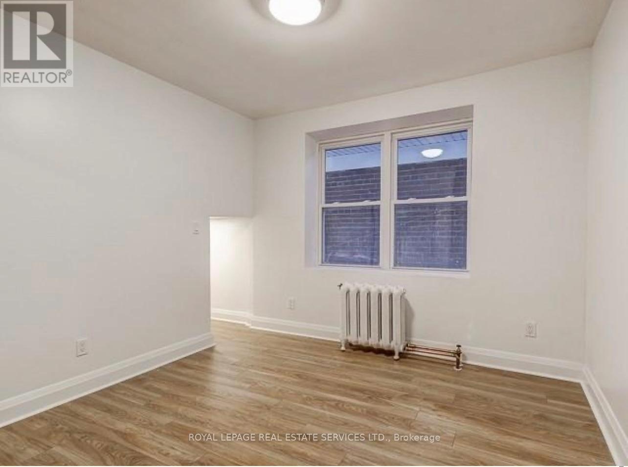 995 Bloor Street W Property Photo 14