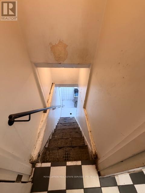 995 Bloor Street W Property Photo 41