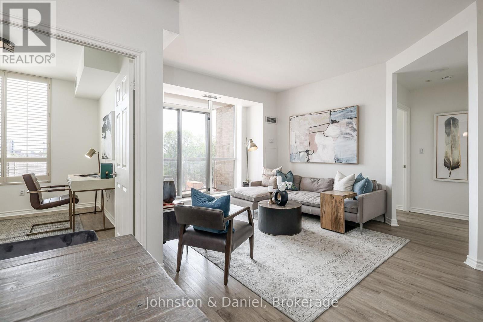 302 - 1750 BAYVIEW AVENUE Property Photo 1