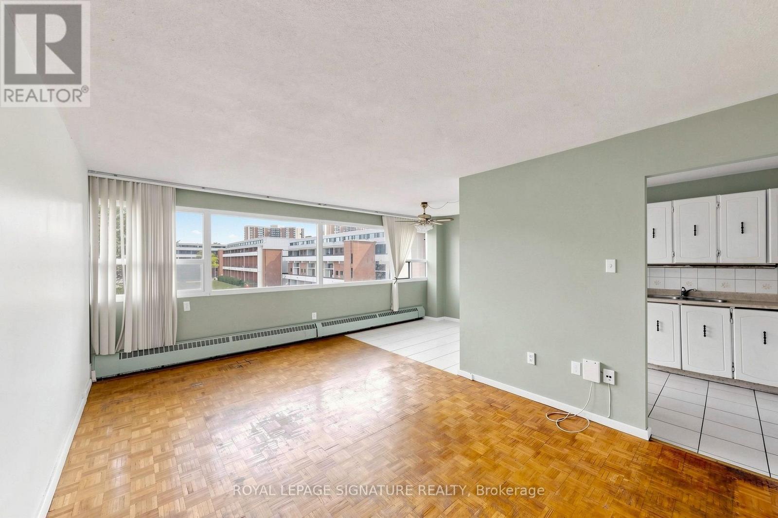 411 - 100 Leeward Glenway Property Photo 4